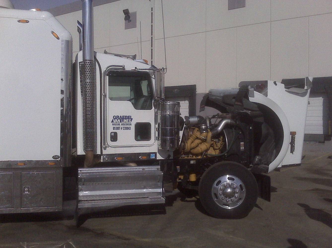 an image of Indio mobile truck engine repair.
